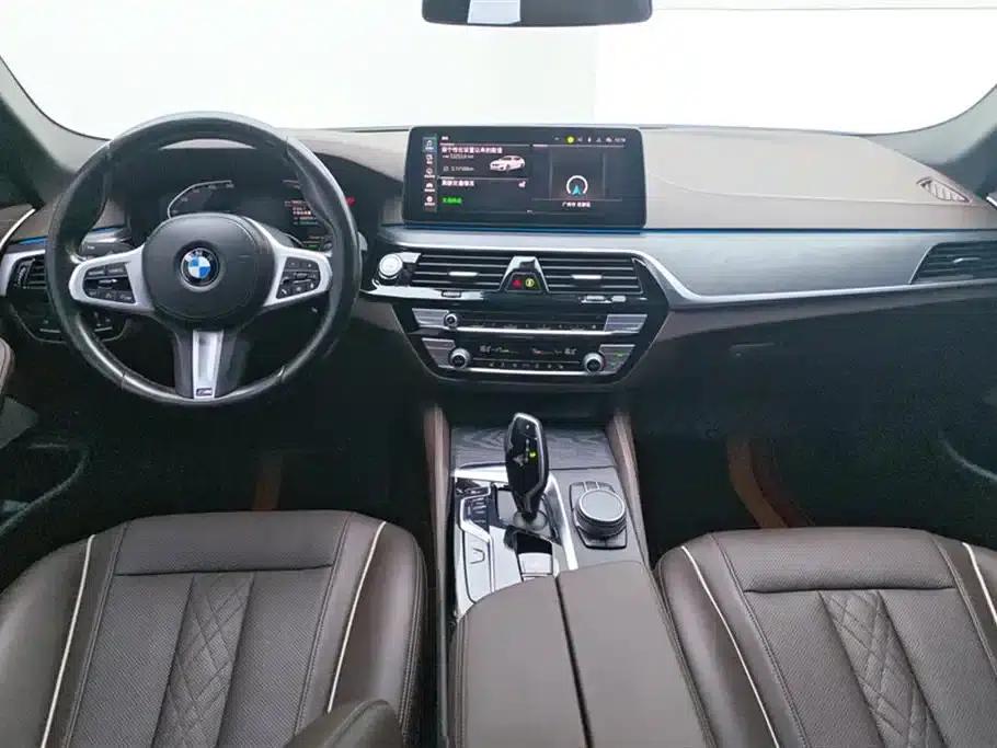 BMW 5 Series PHEV 2022 Facelift 535Le M Sport Package — миниатюра 12