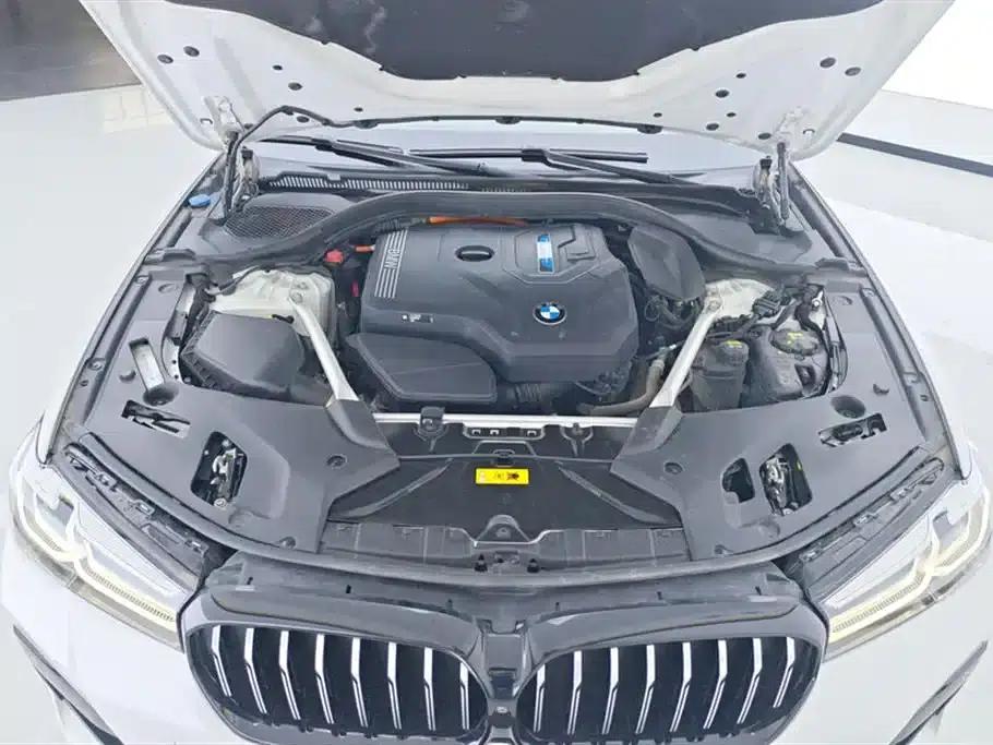 BMW 5 Series PHEV 2022 Facelift 535Le M Sport Package — миниатюра 10