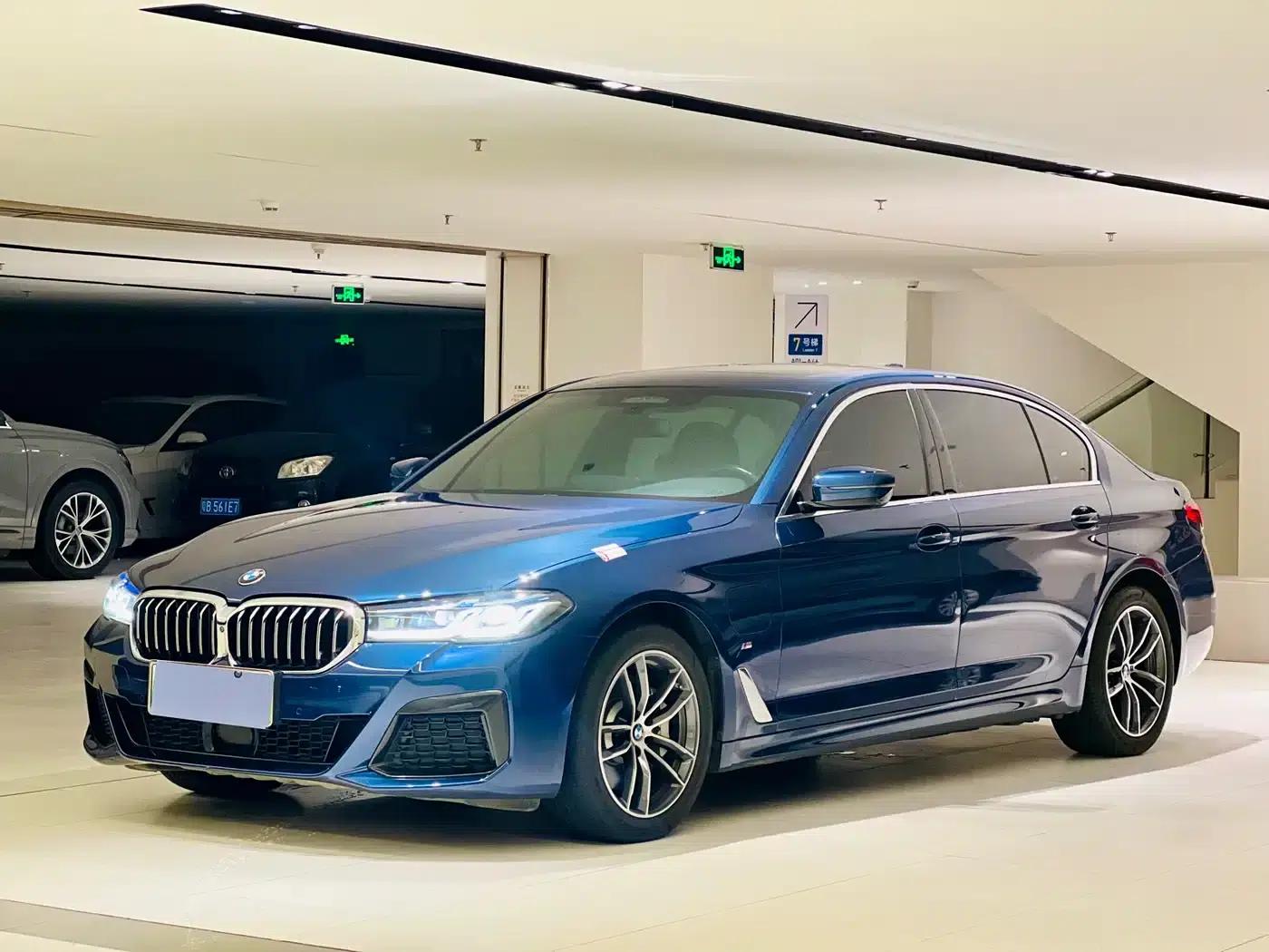 BMW 5 Series PHEV 2021 535Le Pioneer Edition M Sport Package — миниатюра 1