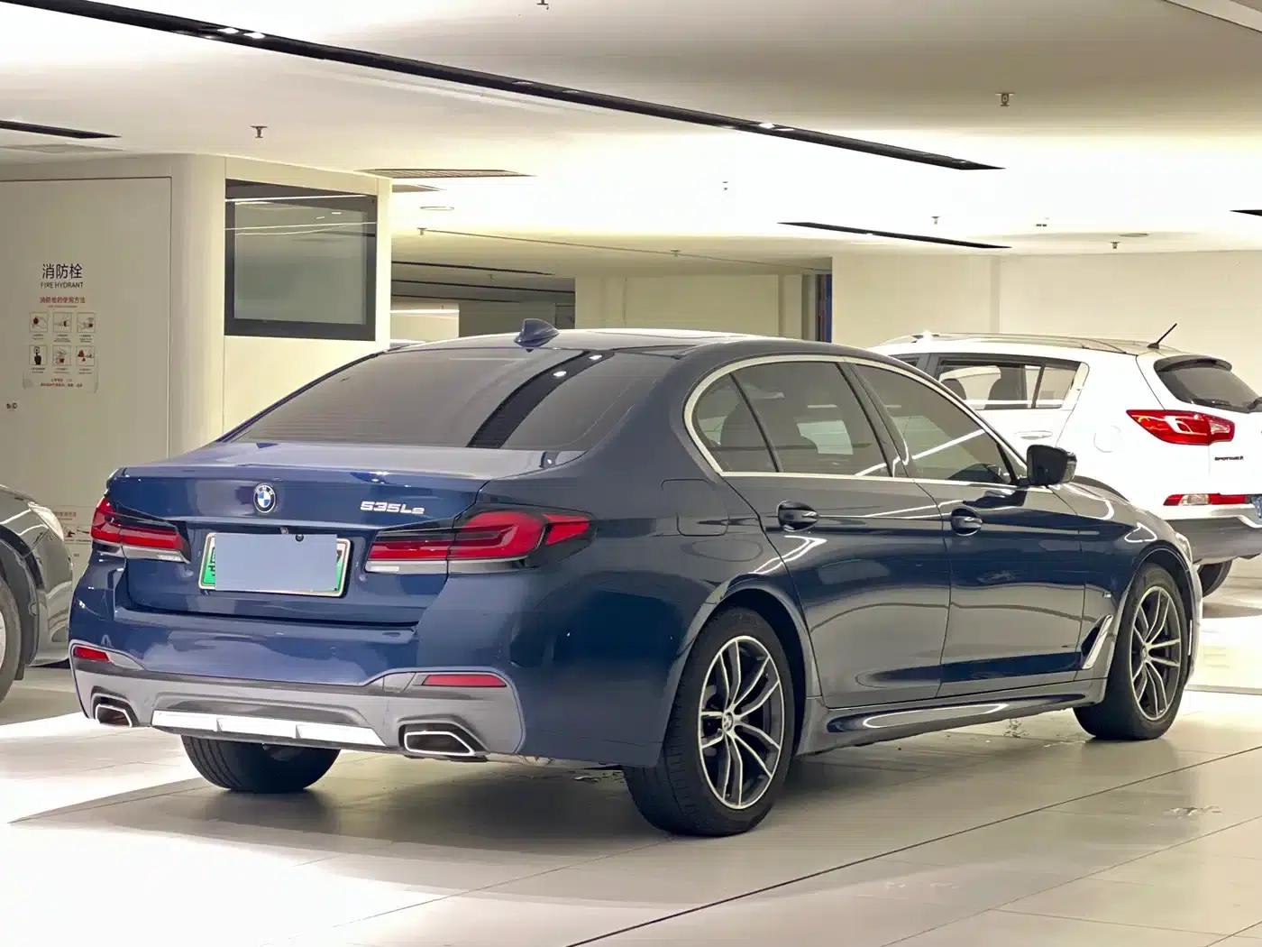 BMW 5 Series PHEV 2021 535Le Pioneer Edition M Sport Package — миниатюра 13
