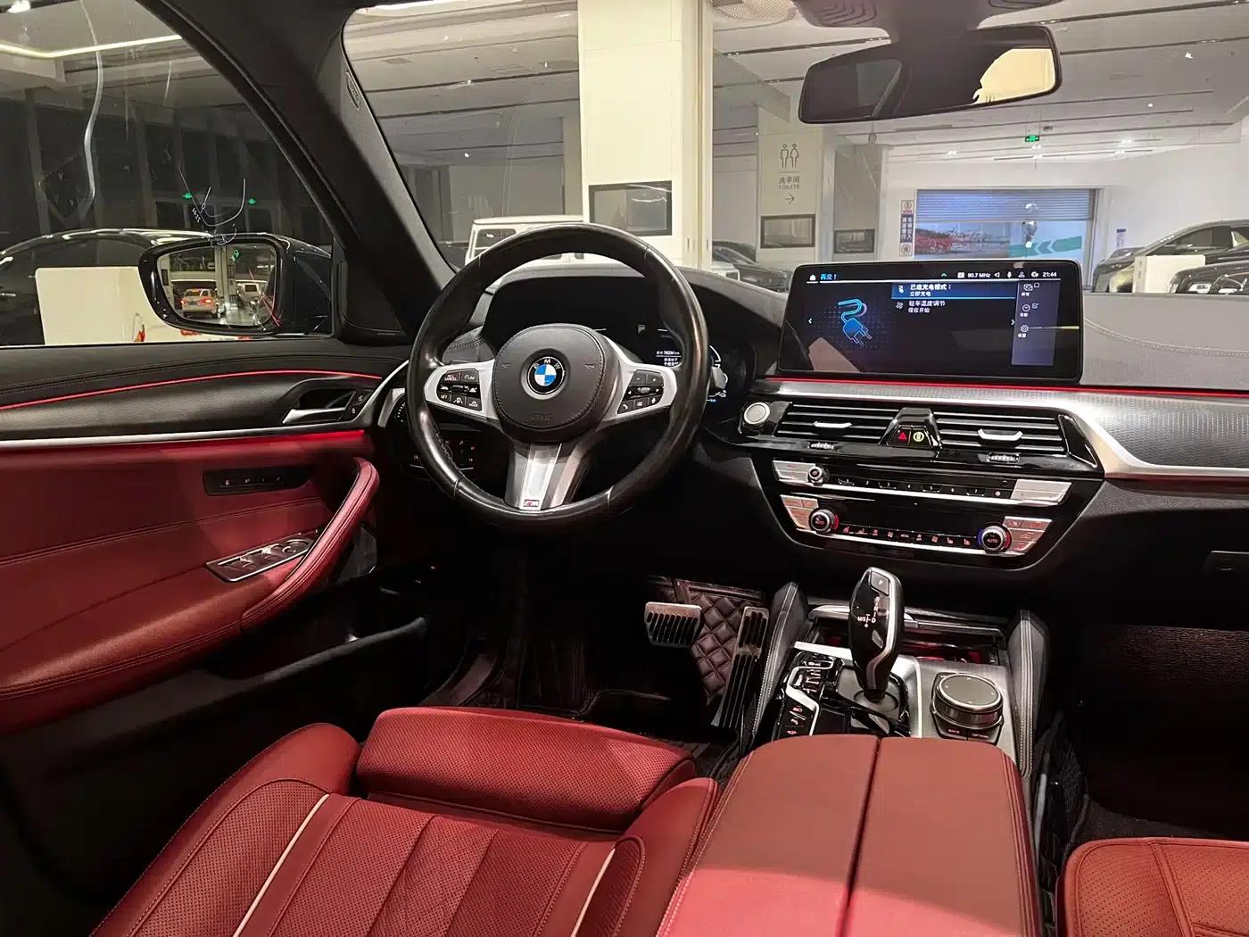 BMW 5 Series PHEV 2021 535Le Pioneer Edition M Sport Package — миниатюра 6