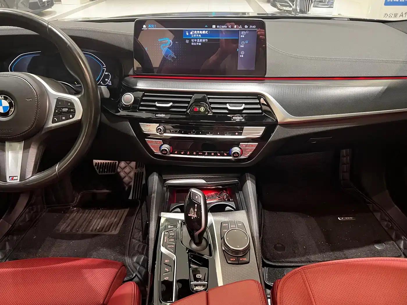 BMW 5 Series PHEV 2021 535Le Pioneer Edition M Sport Package — миниатюра 7