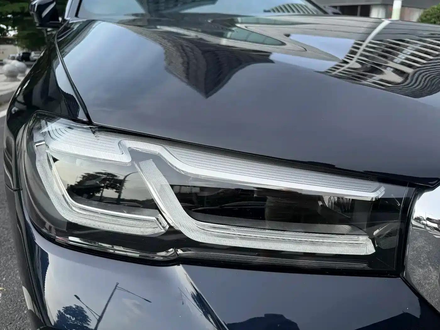 BMW 5 Series PHEV 2021 535Le Pioneer Edition M Sport Package — миниатюра 14