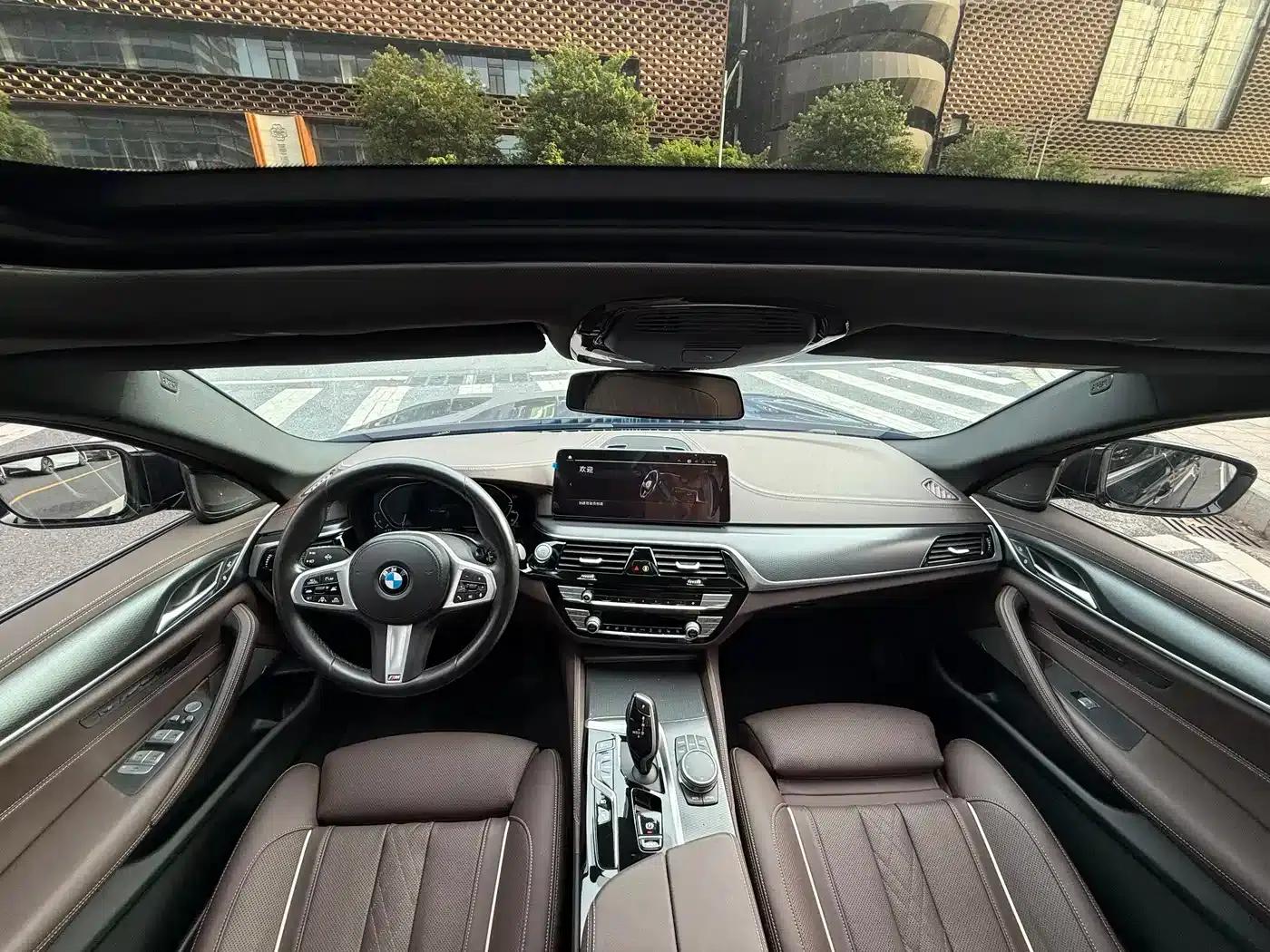BMW 5 Series PHEV 2021 535Le Pioneer Edition M Sport Package — миниатюра 20