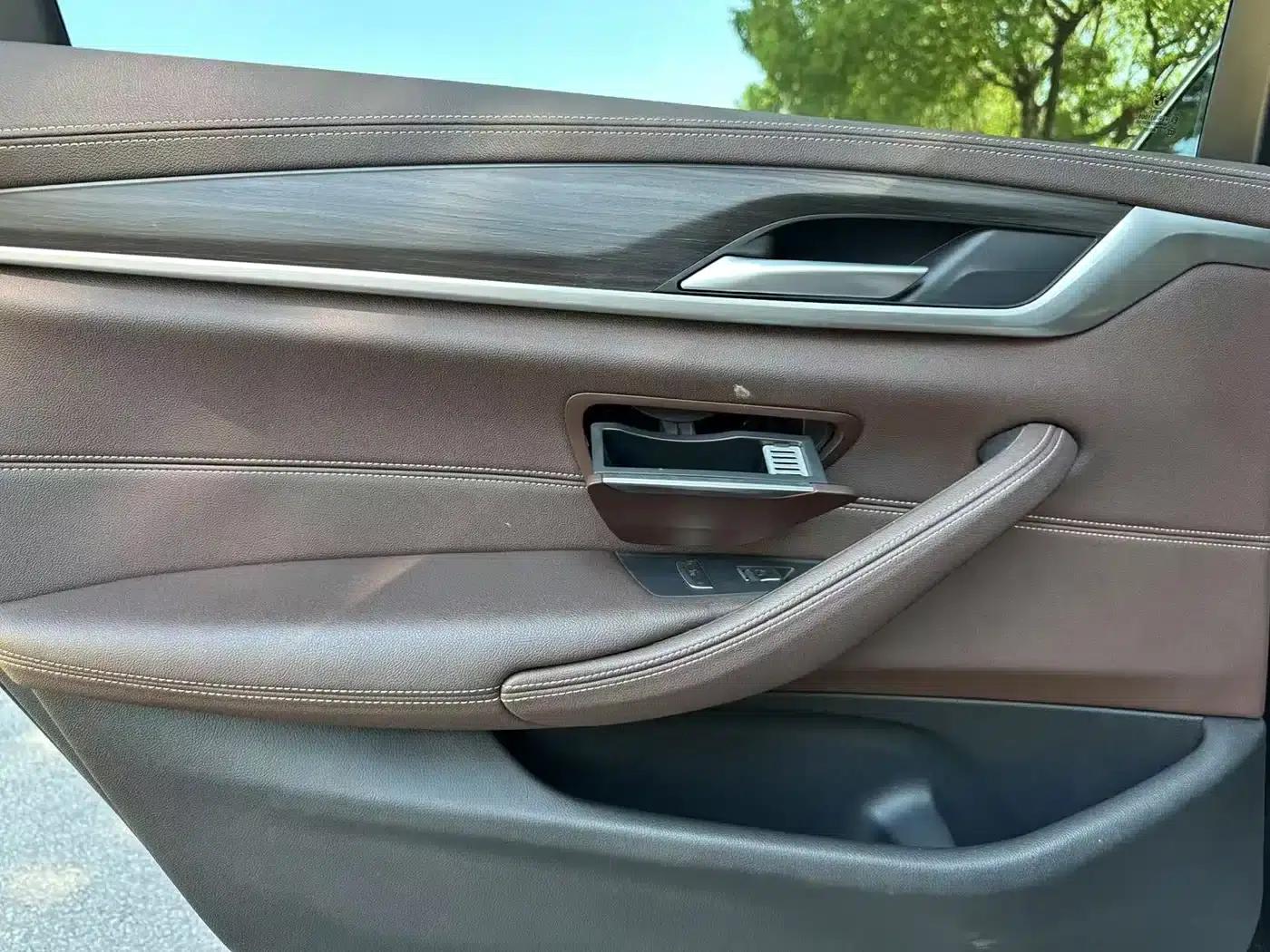BMW 5 Series PHEV 2021 535Le M Sport Package — миниатюра 13
