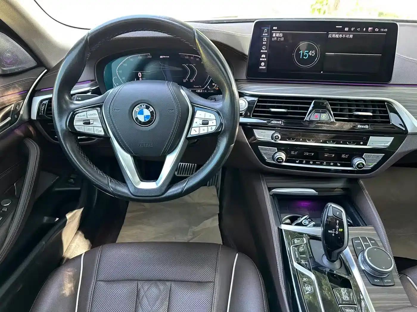 BMW 5 Series PHEV 2021 535Le M Sport Package — миниатюра 14