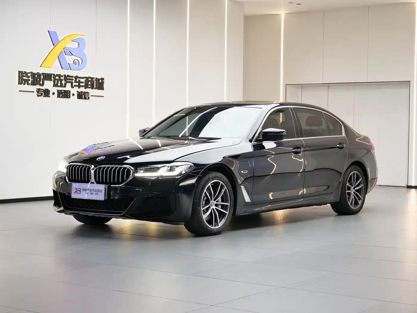 BMW 5 Series PHEV 2022 535Le M Sport Package — миниатюра 1