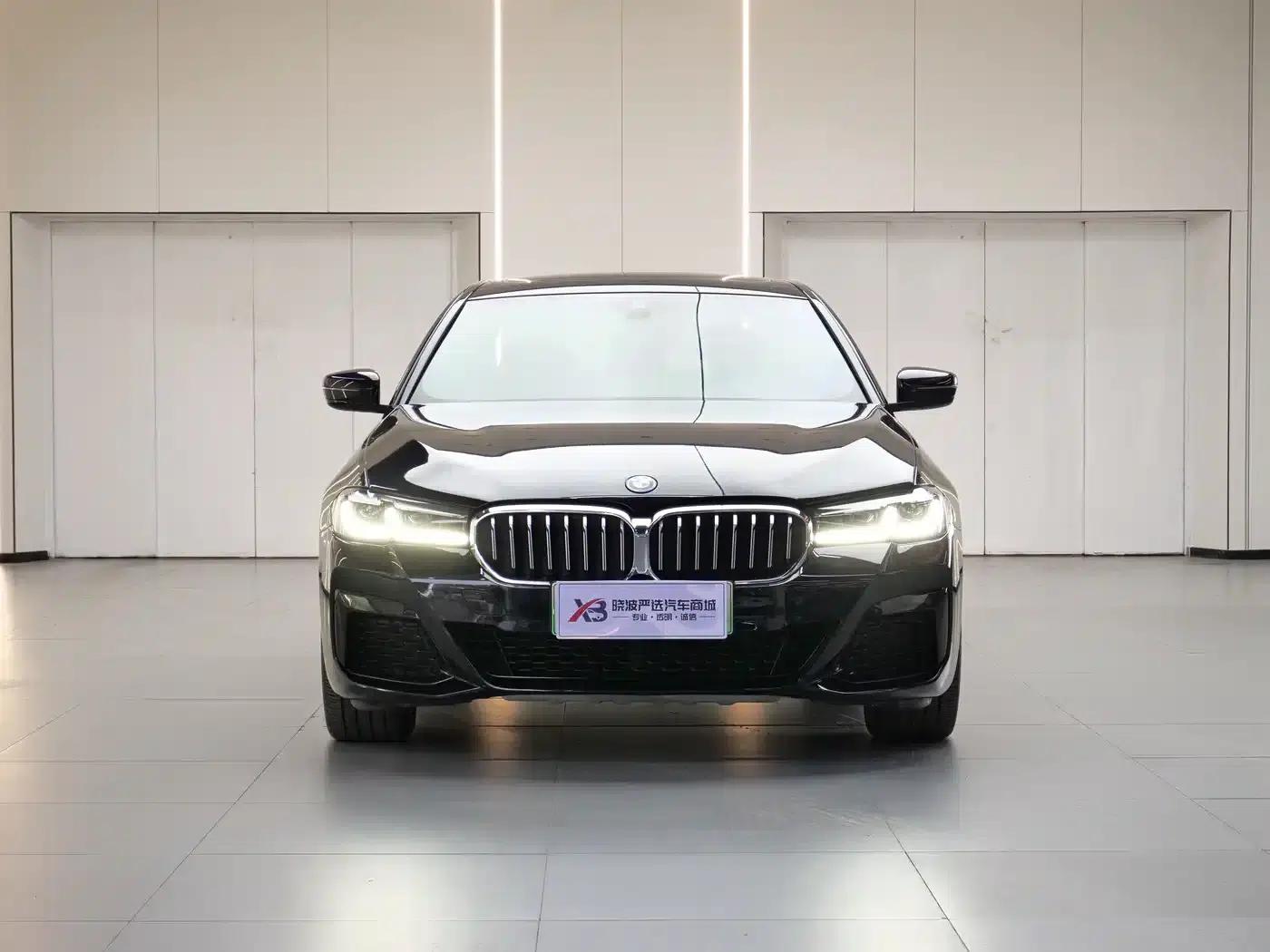 BMW 5 Series PHEV 2022 535Le M Sport Package — миниатюра 2