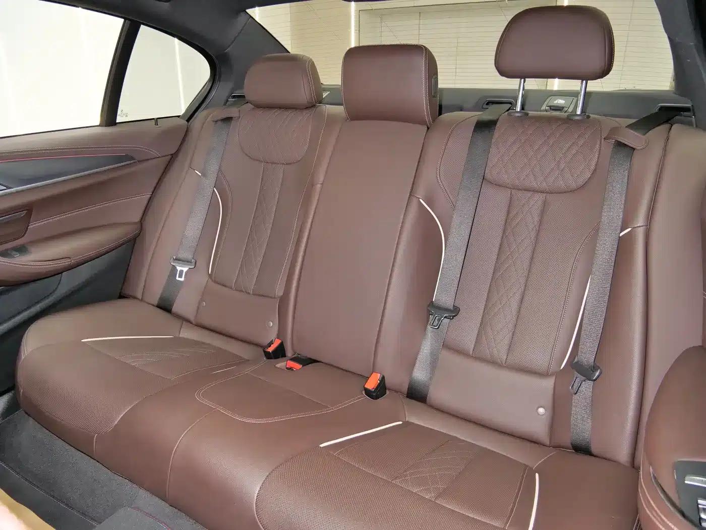 BMW 5 Series PHEV 2022 535Le M Sport Package — миниатюра 12
