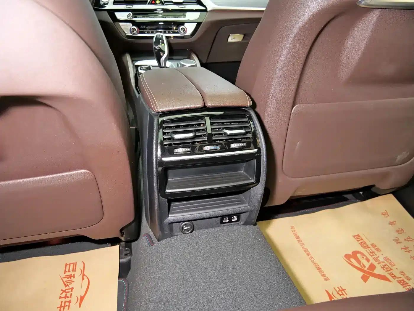 BMW 5 Series PHEV 2022 535Le M Sport Package — миниатюра 17