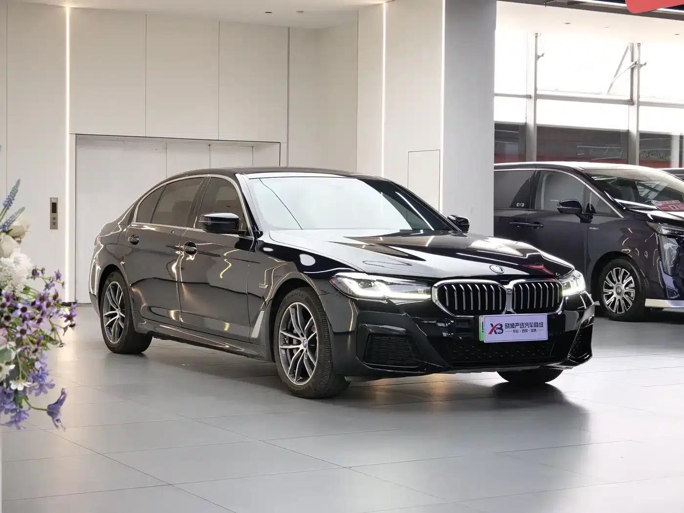 BMW 5 Series PHEV 2022 535Le M Sport Package — миниатюра 3