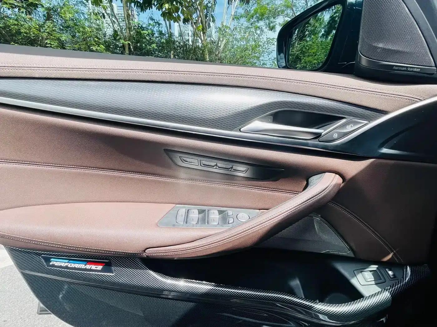 BMW 5 Series PHEV 2021 535Le Pioneer Edition M Sport Package — миниатюра 7