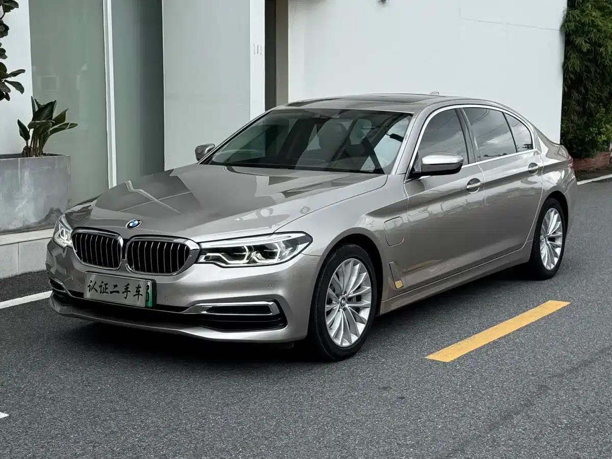 BMW 5 Series PHEV 2020 530Le Luxury Package — миниатюра 1