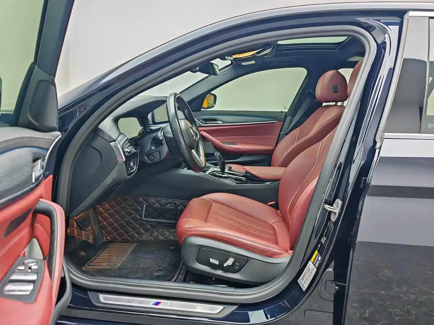 BMW 5 Series PHEV 2021 535Le M Sport Package — миниатюра 14
