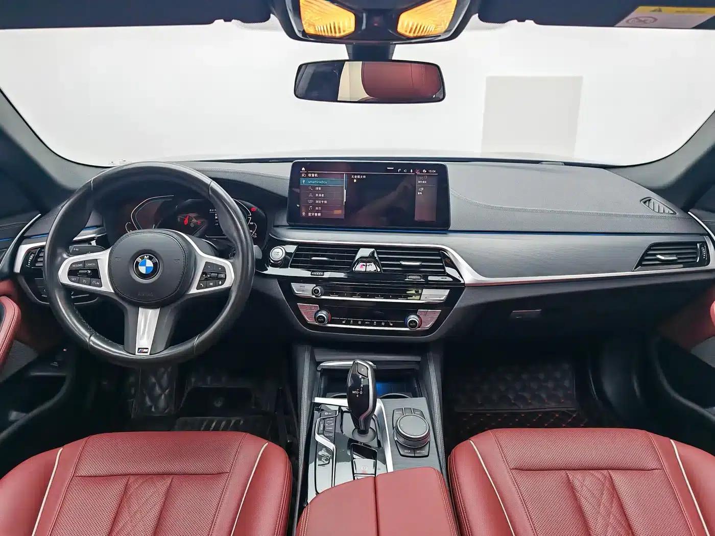 BMW 5 Series PHEV 2021 535Le M Sport Package — миниатюра 15