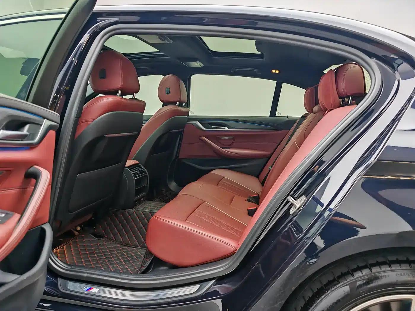 BMW 5 Series PHEV 2021 535Le M Sport Package — миниатюра 17