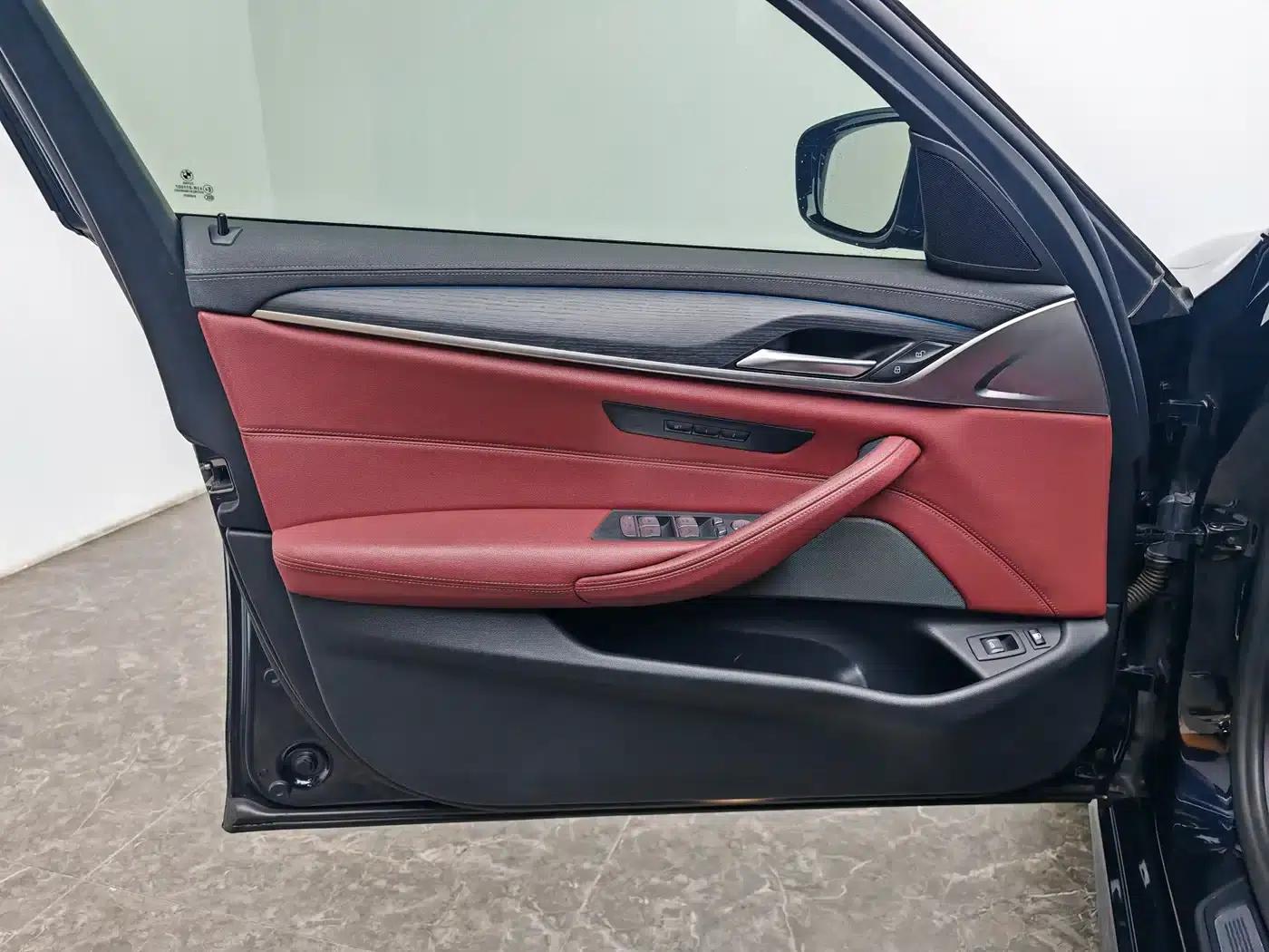 BMW 5 Series PHEV 2021 535Le M Sport Package — миниатюра 19