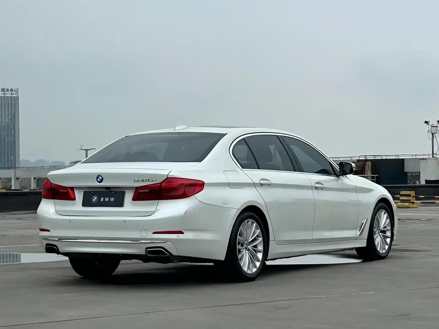 BMW 5 Series PHEV 2019 Facelift 530Le Pioneer Edition — миниатюра 5