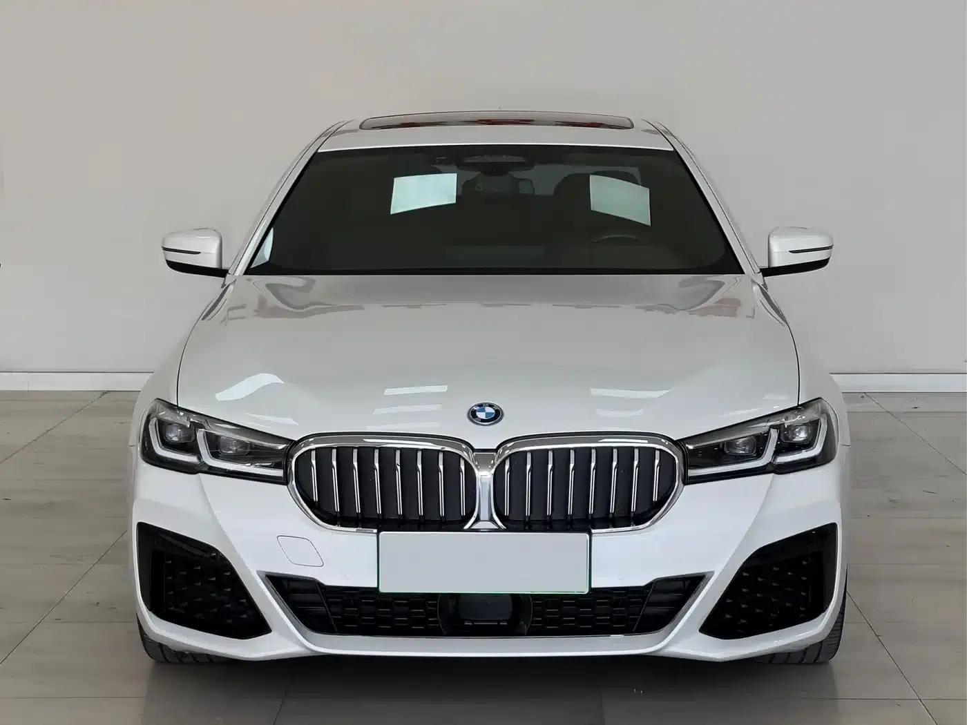 BMW 5 Series PHEV 2022 535Le Pioneer Edition M Sport Package — миниатюра 2