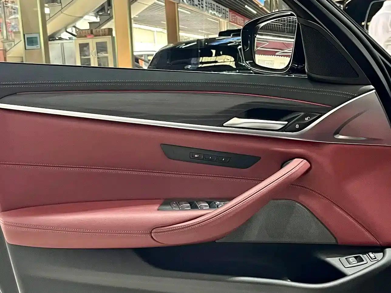 BMW 5 Series PHEV 2022 535Le M Sport Package — миниатюра 11