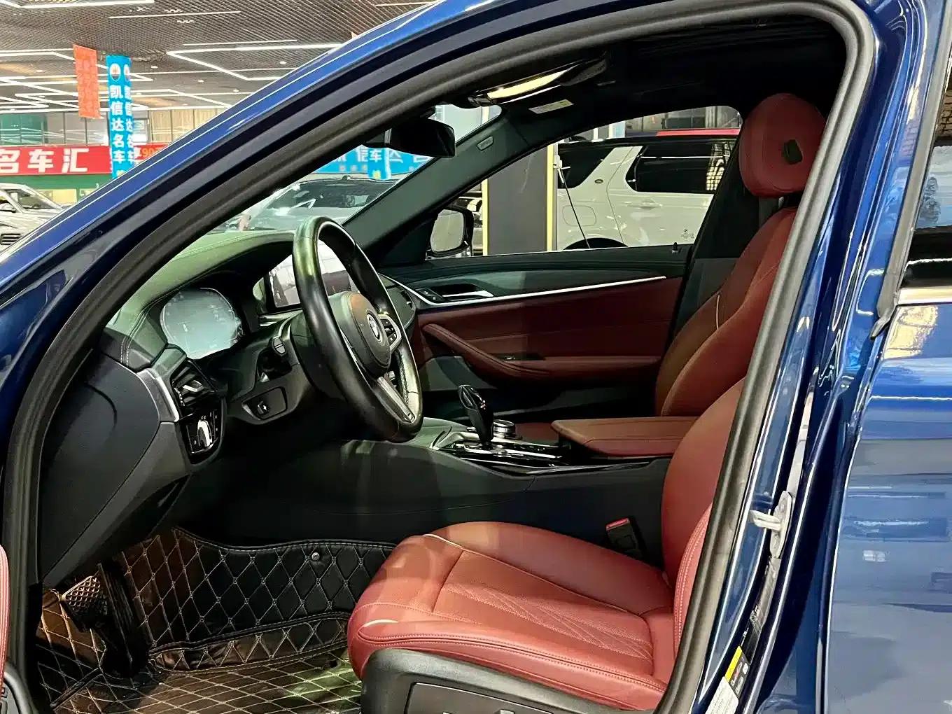 BMW 5 Series PHEV 2022 535Le M Sport Package — миниатюра 13
