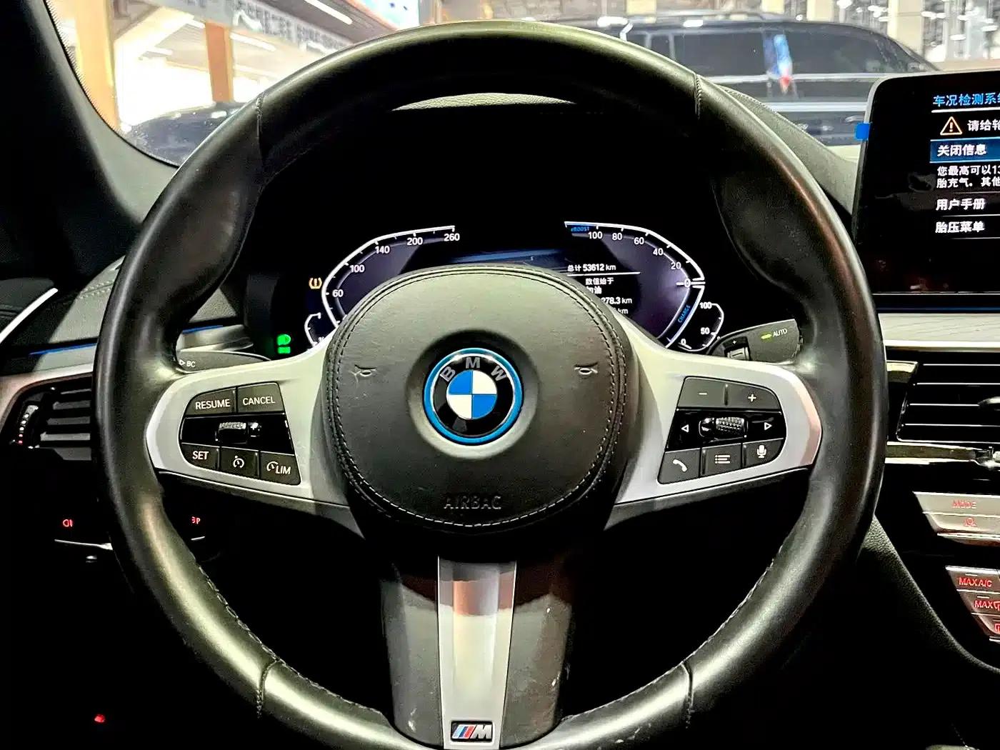 BMW 5 Series PHEV 2022 535Le M Sport Package — миниатюра 9