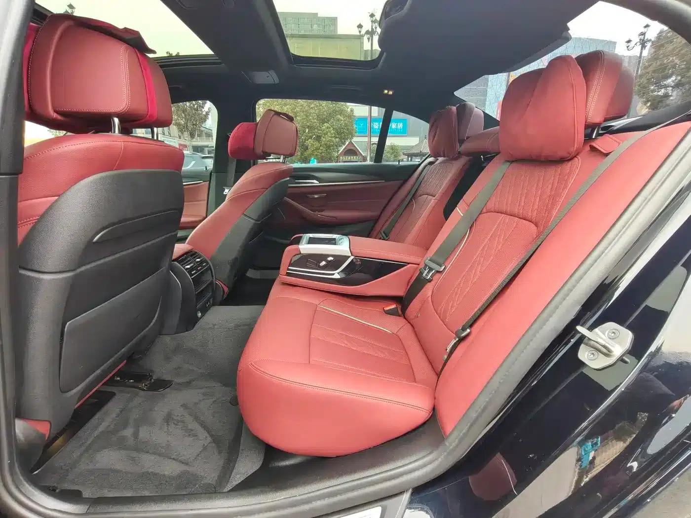 BMW 5 Series PHEV 2022 535Le Pioneer Edition M Sport Package — миниатюра 11