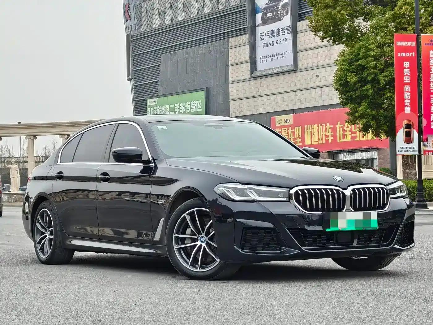 BMW 5 Series PHEV 2022 535Le Pioneer Edition M Sport Package — миниатюра 3