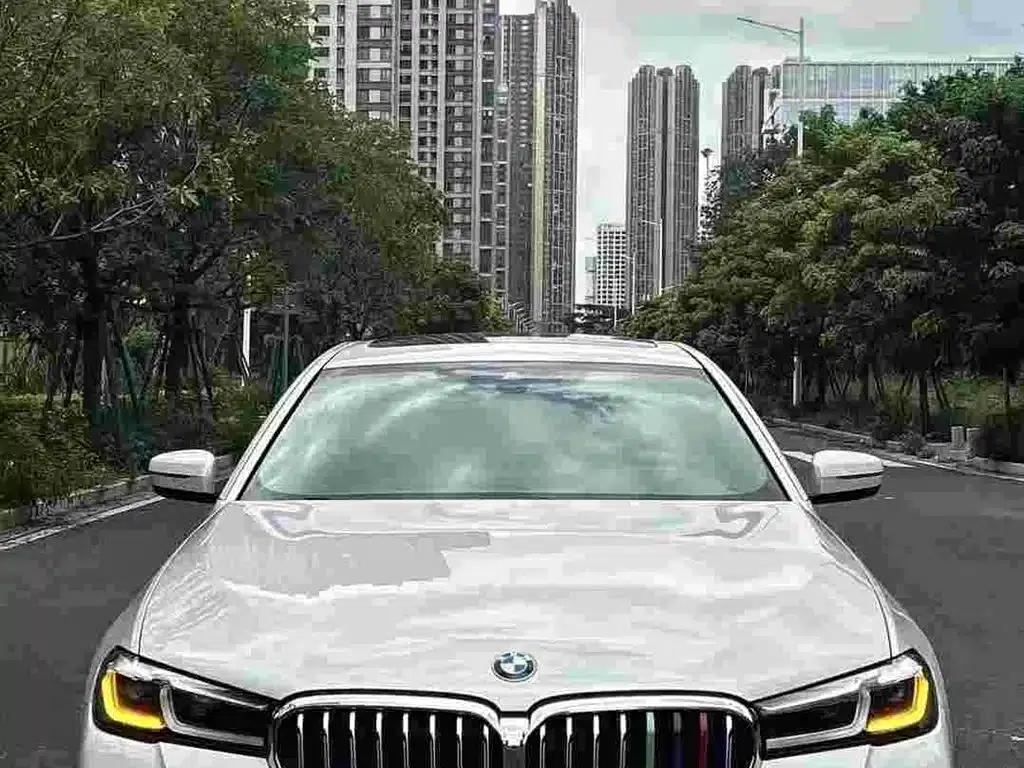 BMW 5 Series PHEV 2021 535Le M Sport Package — миниатюра 1