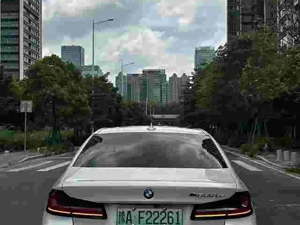 BMW 5 Series PHEV 2021 535Le M Sport Package — миниатюра 4