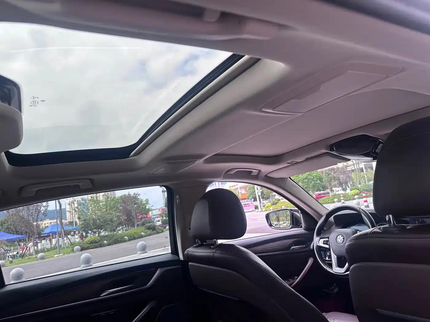 BMW 5 Series PHEV 2019 Facelift 530Le Luxury Package — миниатюра 22