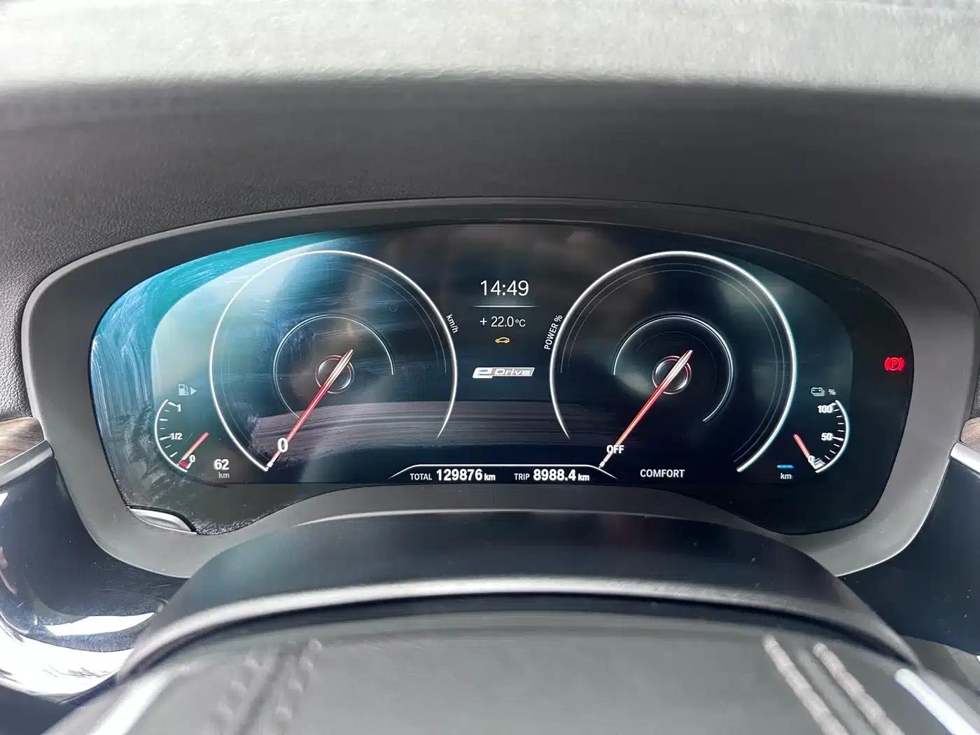 BMW 5 Series PHEV 2019 Facelift 530Le Luxury Package — миниатюра 23