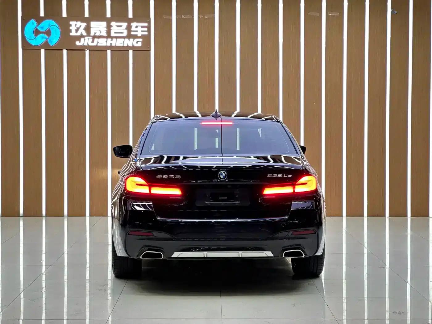 BMW 5 Series PHEV 2021 535Le M Sport Package — миниатюра 5