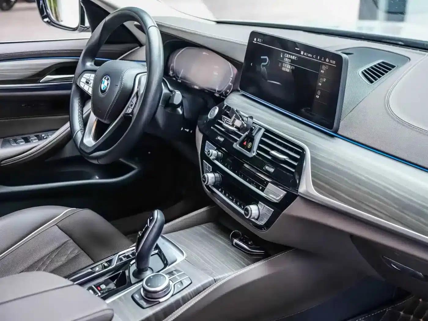 BMW 5 Series PHEV 2022 Facelift 535Le Luxury Package — миниатюра 4