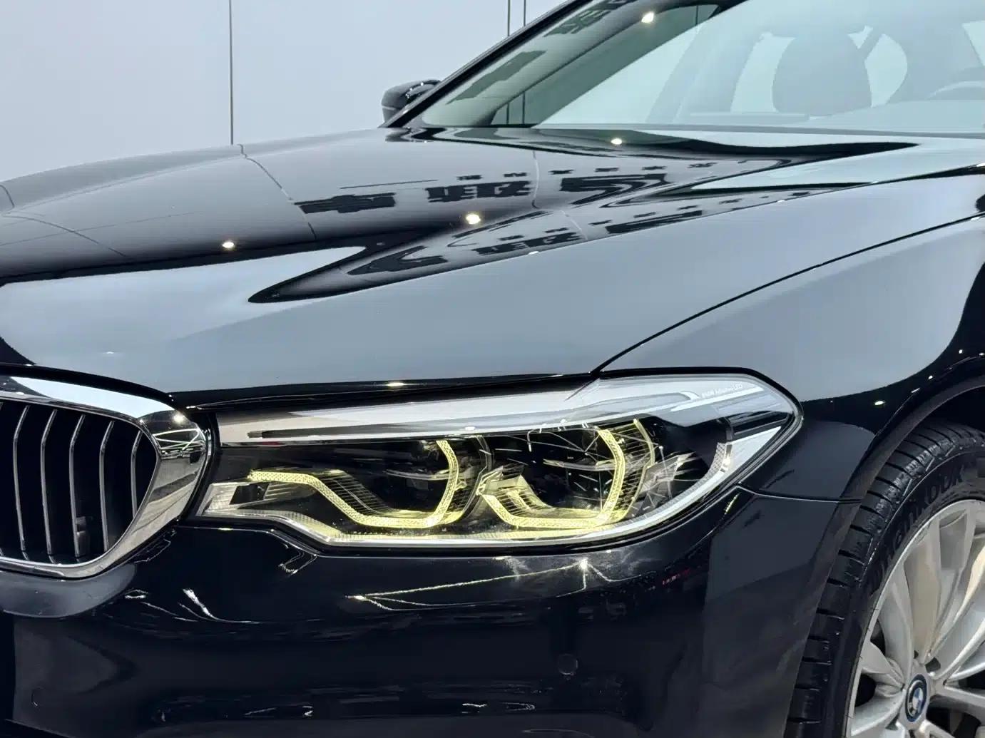 BMW 5 Series PHEV 2019 530Le Luxury Package — миниатюра 8