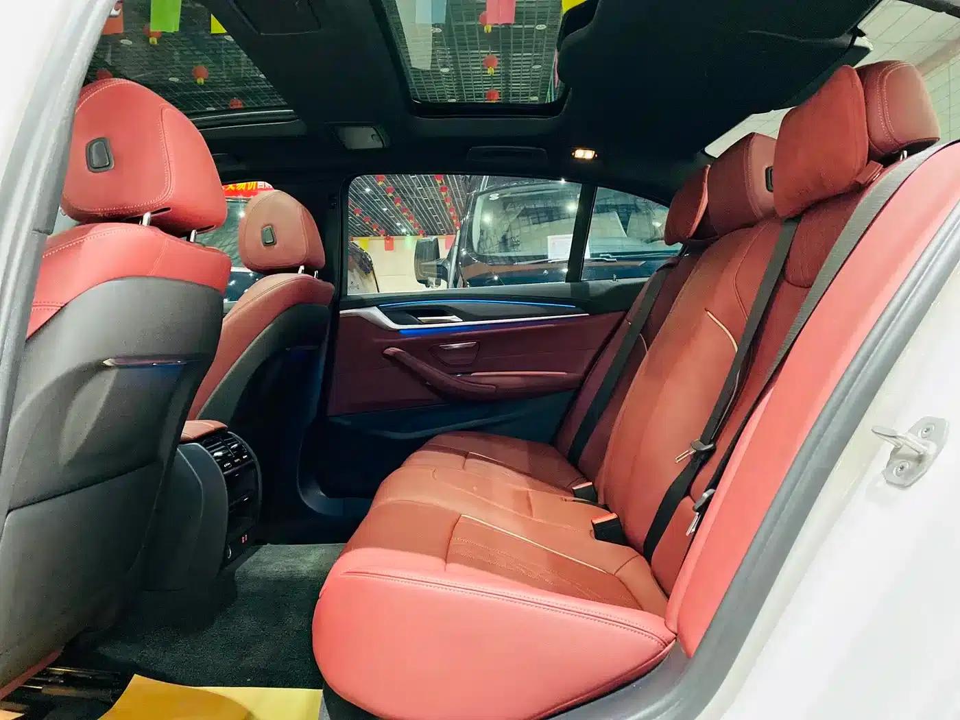 BMW 5 Series PHEV 2021 535Le M Sport Package — миниатюра 12