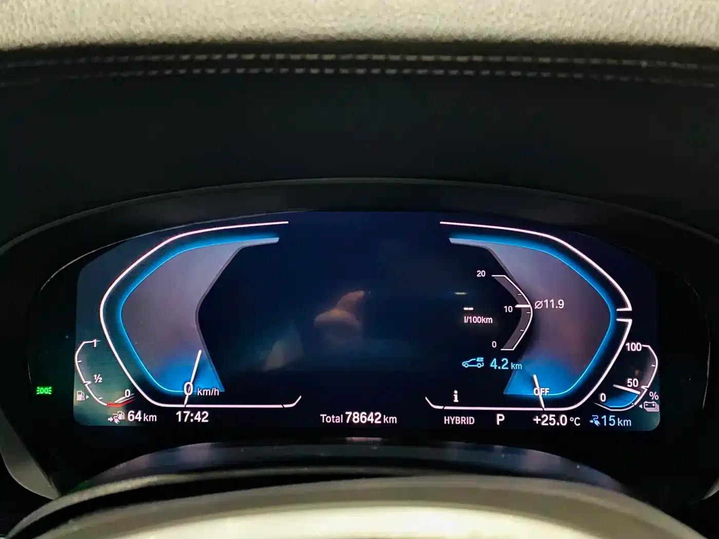 BMW 5 Series PHEV 2021 535Le M Sport Package — миниатюра 4