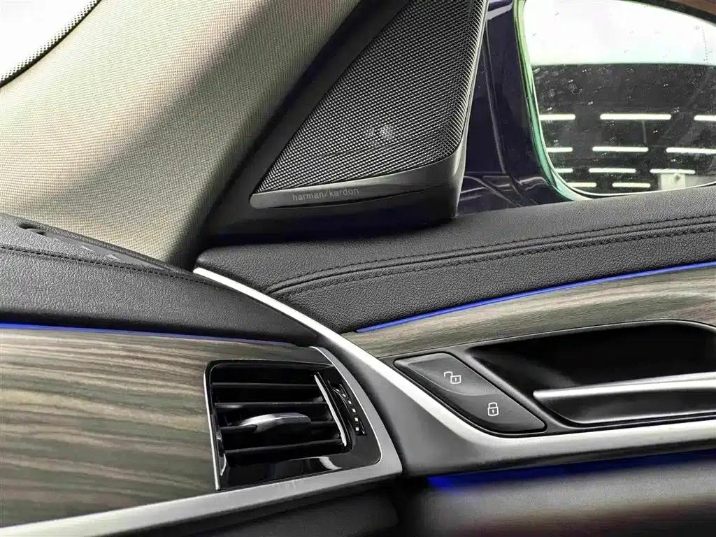 BMW 5 Series PHEV 2019 Facelift 530Le Luxury Package — миниатюра 13
