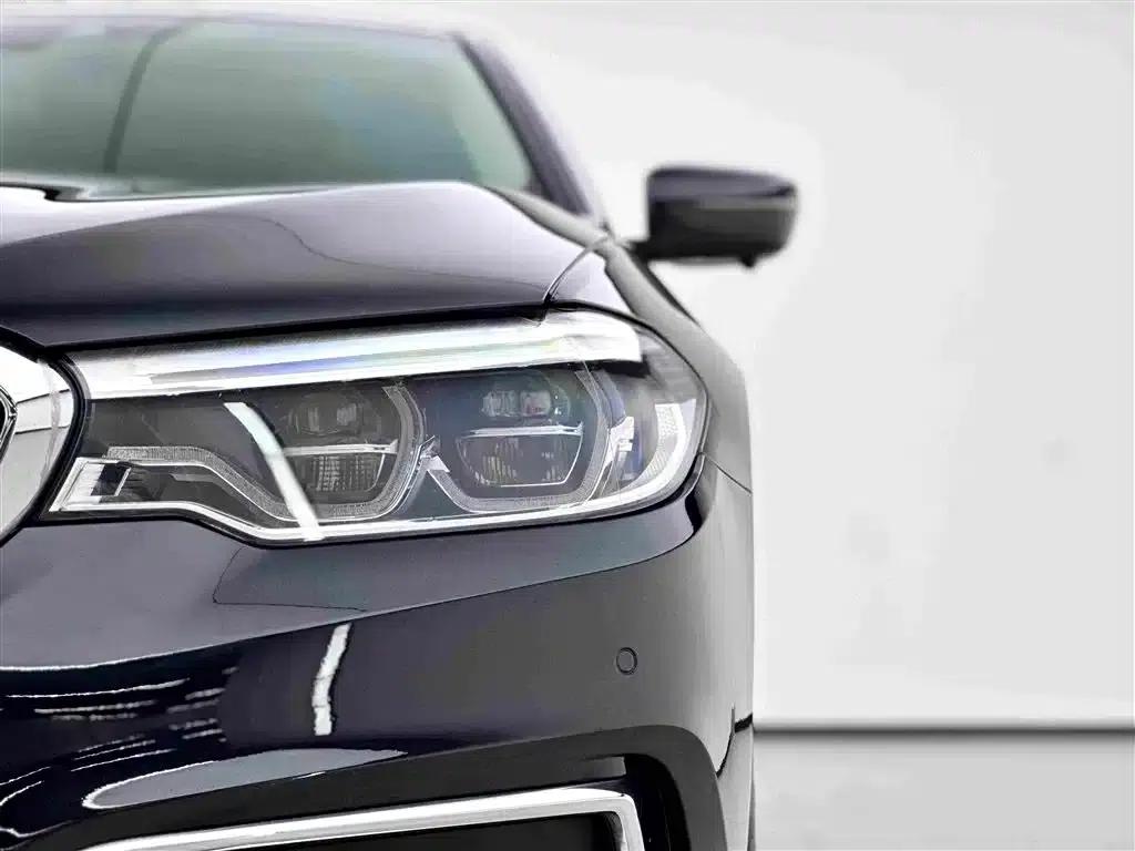 BMW 5 Series PHEV 2019 Facelift 530Le Luxury Package — миниатюра 15