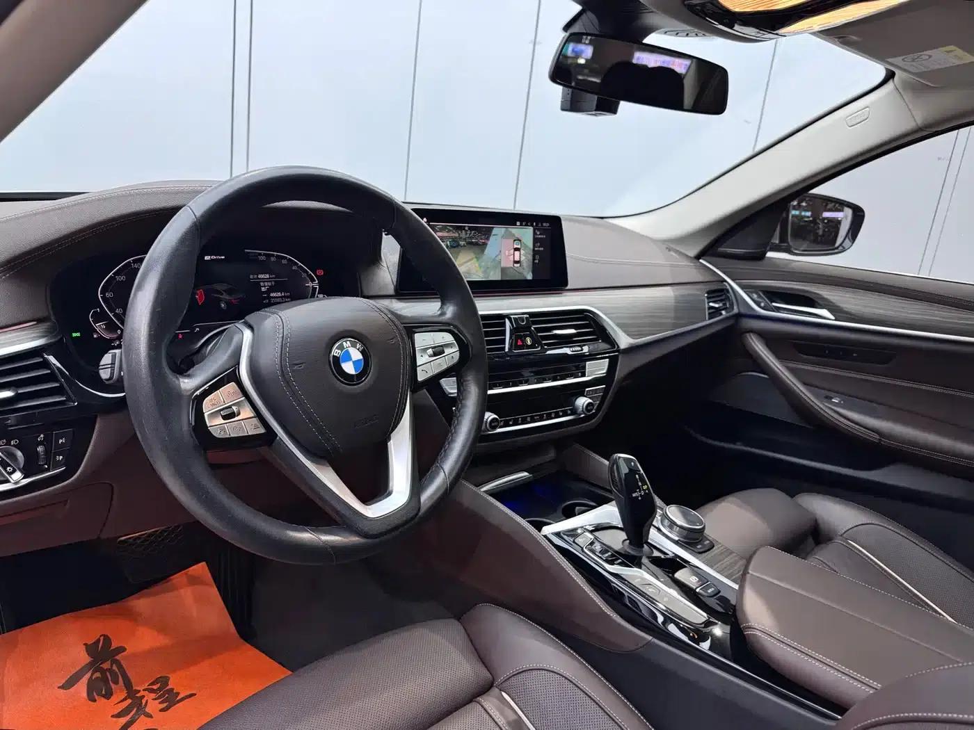 BMW 5 Series PHEV 2020 530Le Pioneer Edition — миниатюра 25