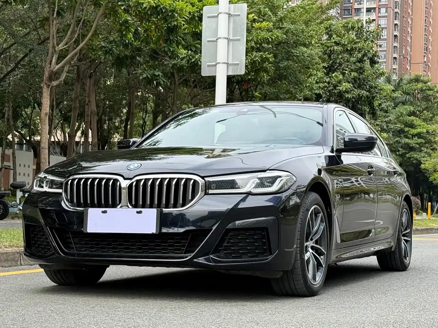 BMW 5 Series PHEV 2022 Facelift 535Le M Sport Package — миниатюра 1