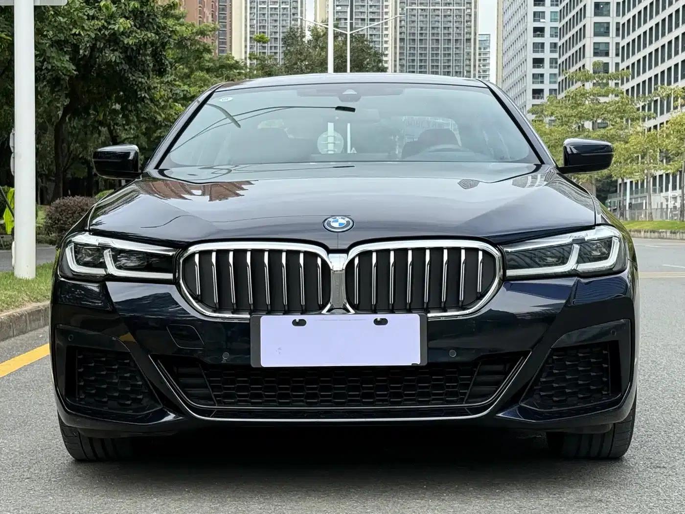 BMW 5 Series PHEV 2022 Facelift 535Le M Sport Package — миниатюра 2