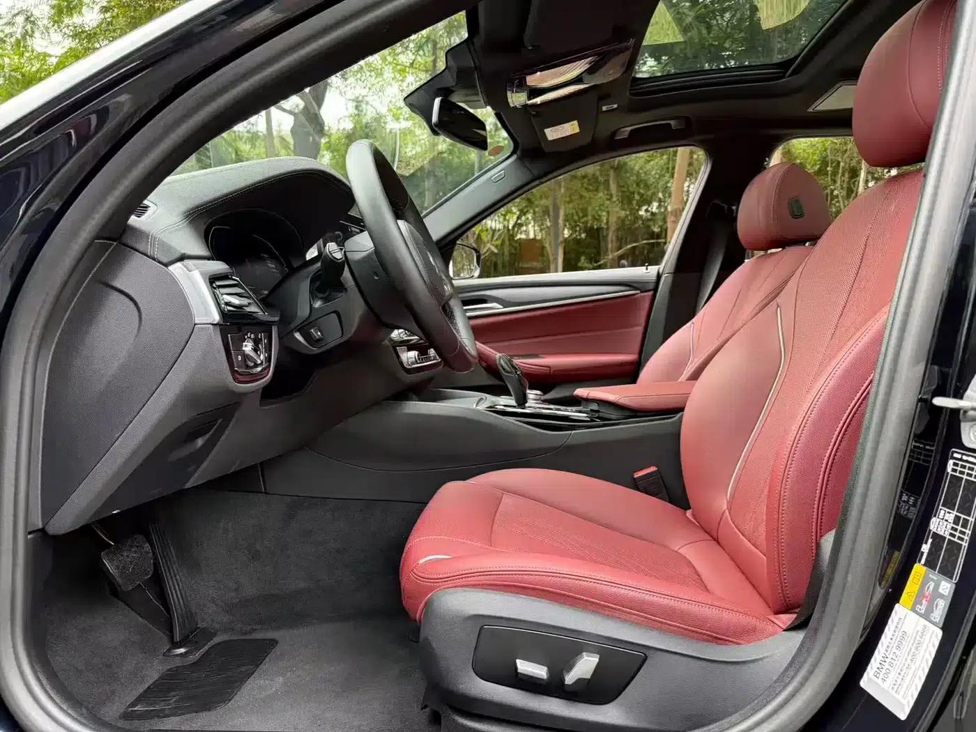 BMW 5 Series PHEV 2022 Facelift 535Le M Sport Package — миниатюра 10