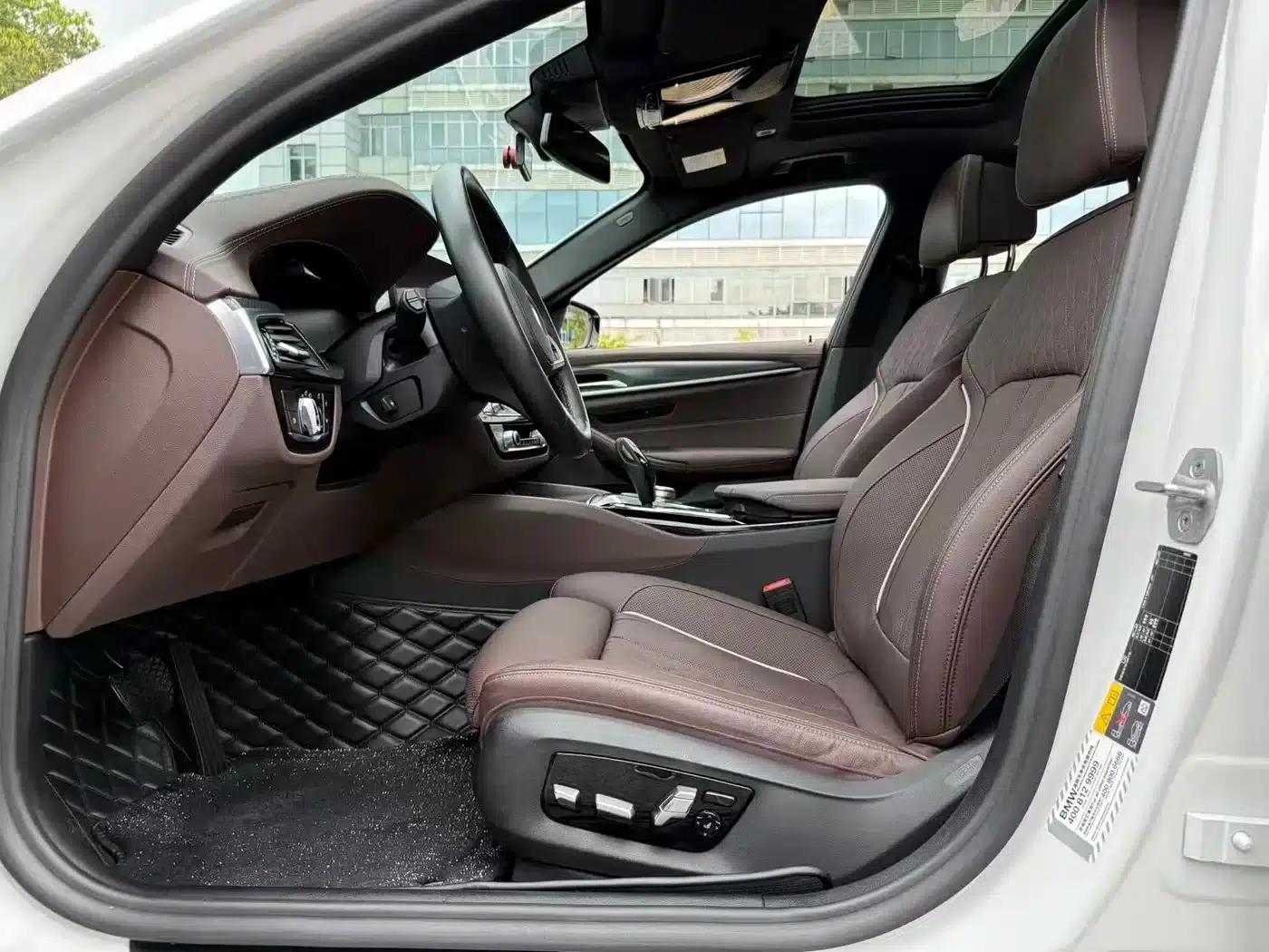 BMW 5 Series PHEV 2021 535Le Pioneer Edition M Sport Package — миниатюра 13