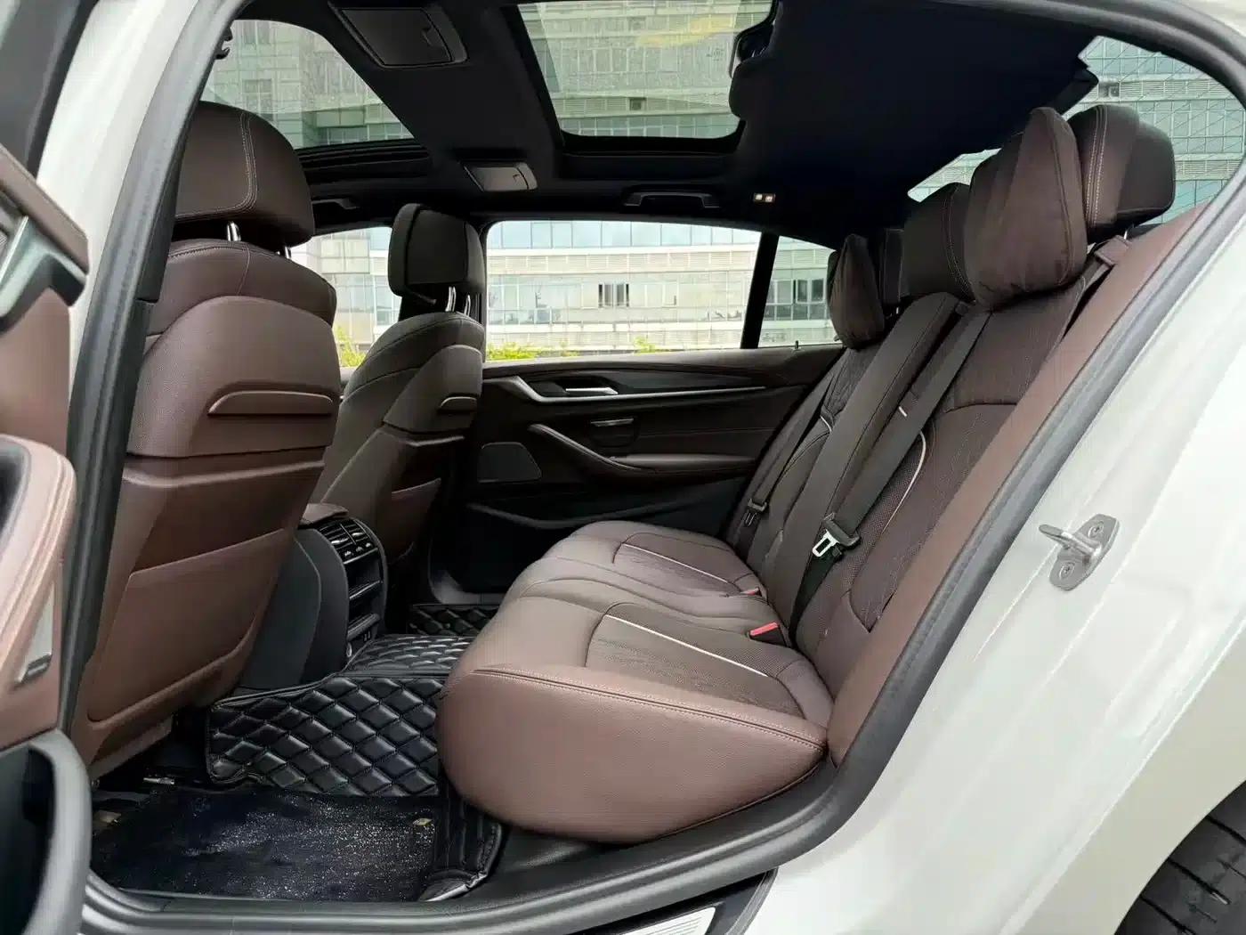 BMW 5 Series PHEV 2021 535Le Pioneer Edition M Sport Package — миниатюра 14