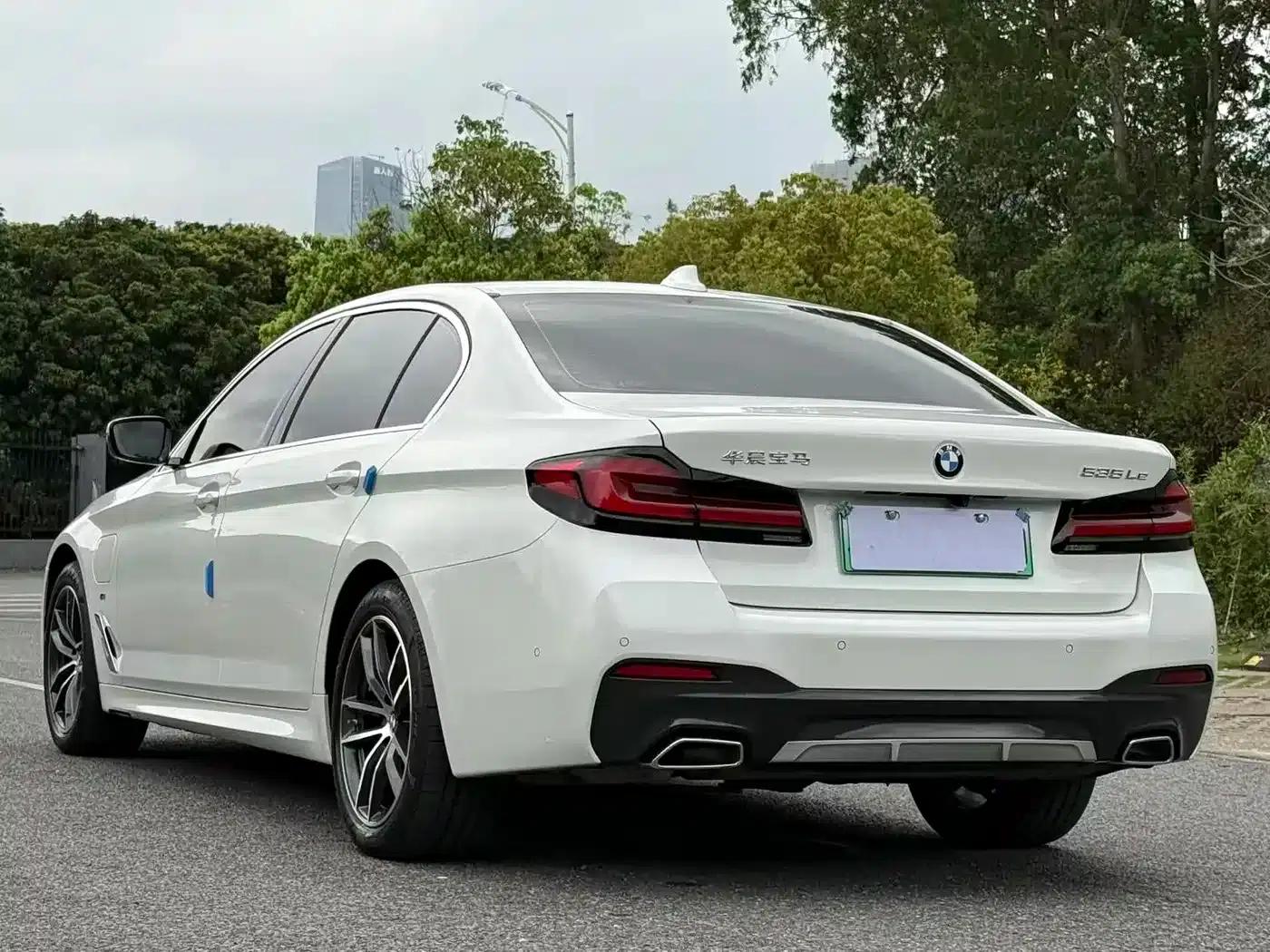 BMW 5 Series PHEV 2021 535Le Pioneer Edition M Sport Package — миниатюра 19