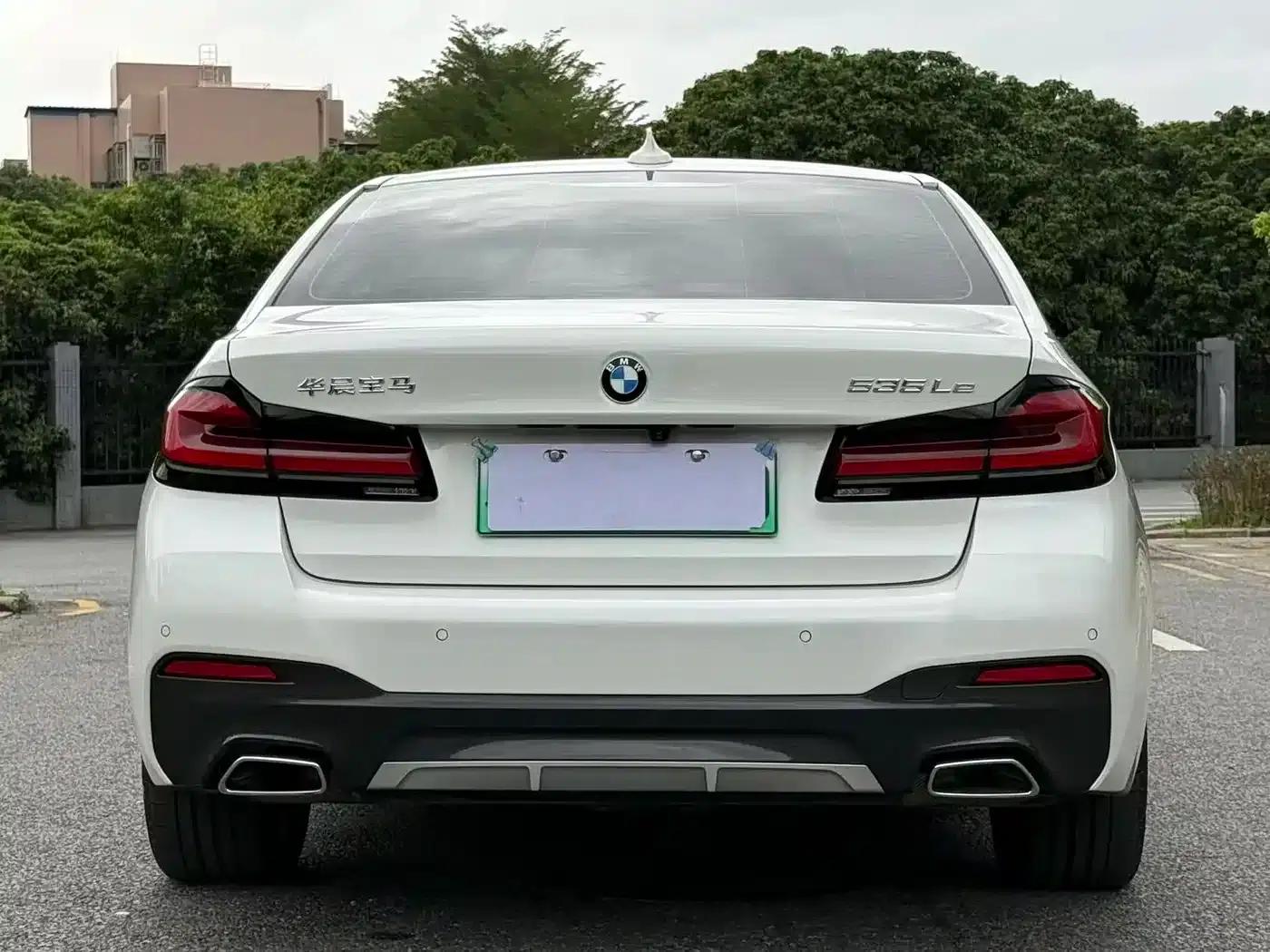 BMW 5 Series PHEV 2021 535Le Pioneer Edition M Sport Package — миниатюра 20
