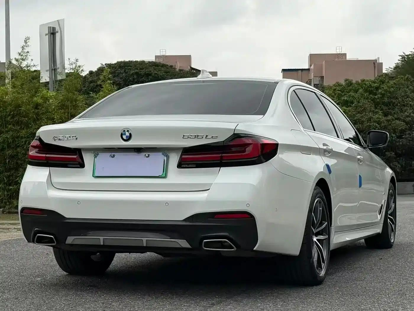 BMW 5 Series PHEV 2021 535Le Pioneer Edition M Sport Package — миниатюра 21