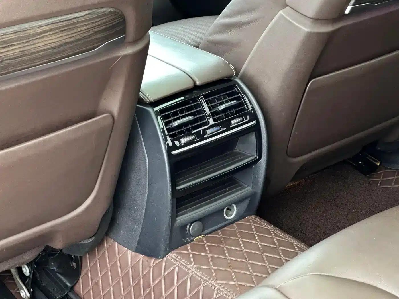 BMW 5 Series PHEV 2019 Facelift 530Le Pioneer Edition — миниатюра 14