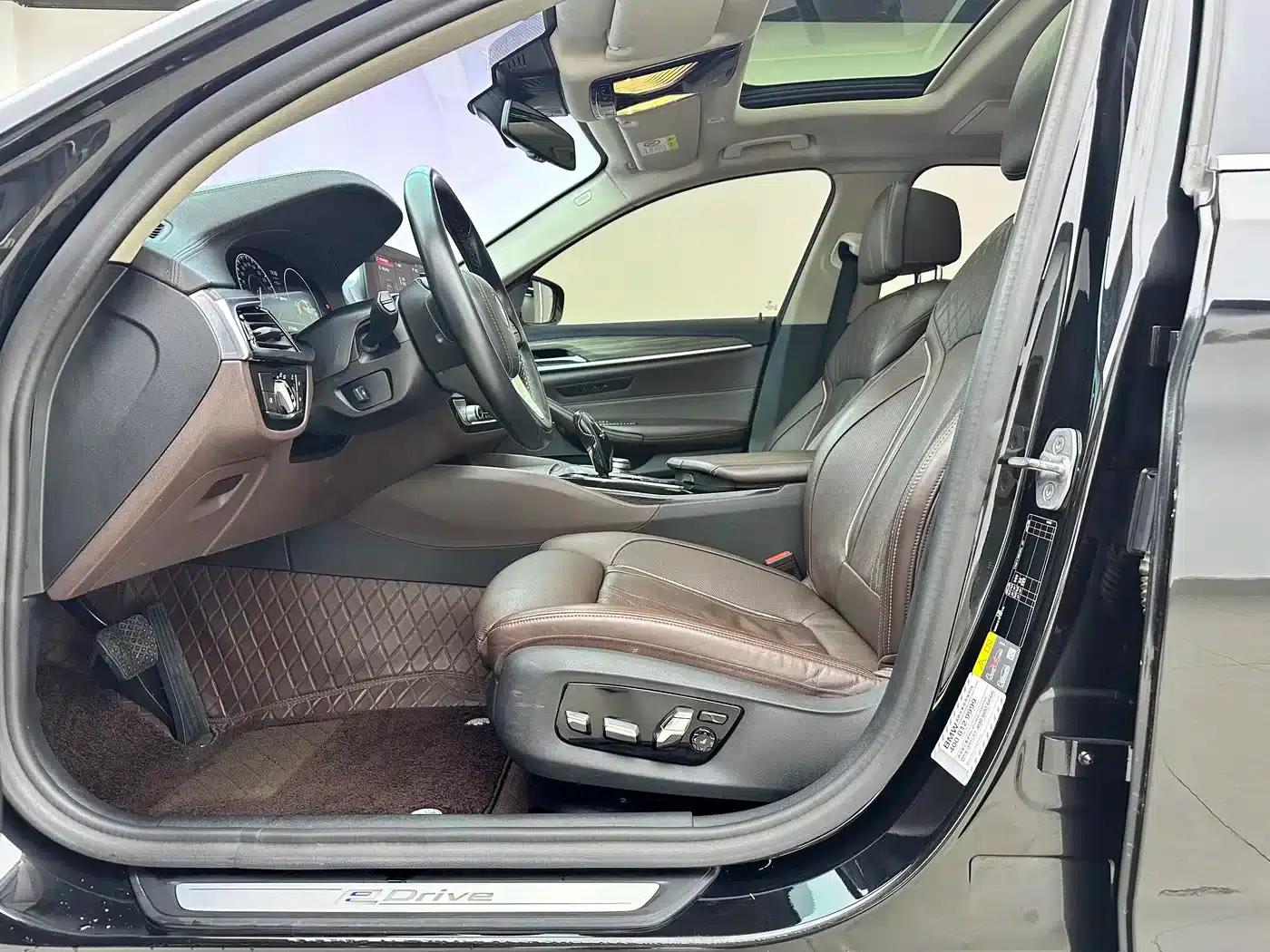 BMW 5 Series PHEV 2019 Facelift 530Le Pioneer Edition — миниатюра 4